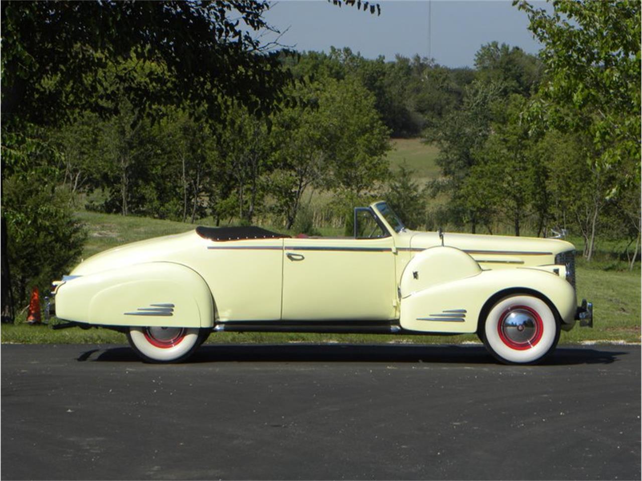 1938 Cadillac Antique