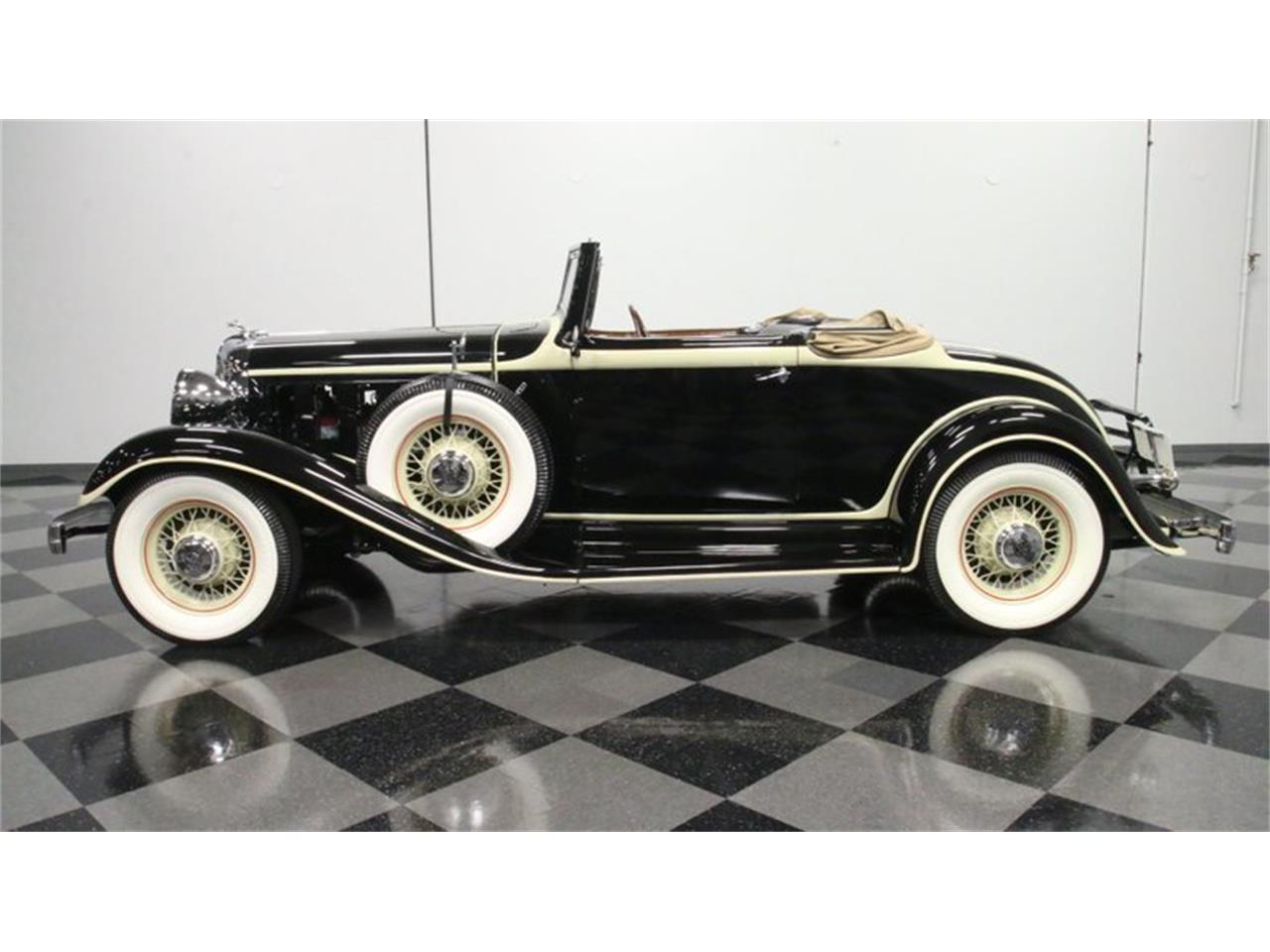 1933 Chrysler Imperial