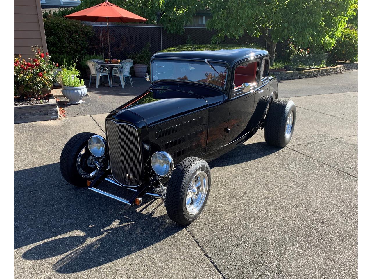 1932 Ford 5-Window Coupe