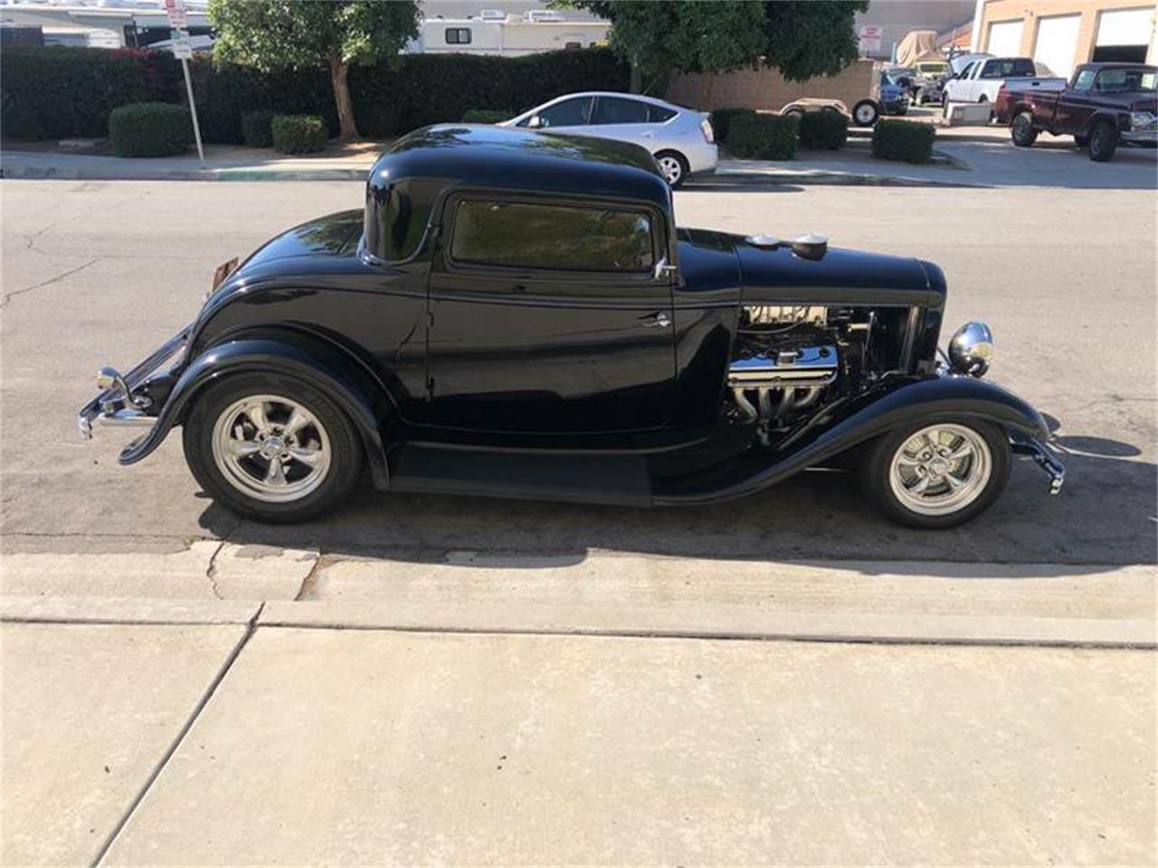 1932 Ford 3-Window Coupe