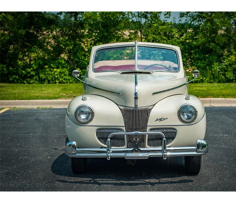 1941 Ford Super Deluxe