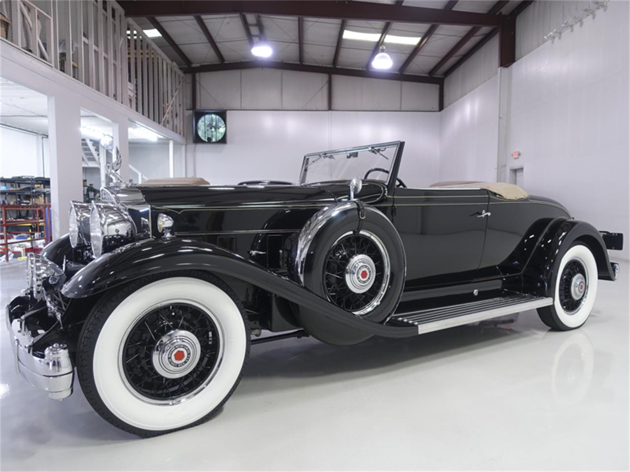 1932 Packard Deluxe