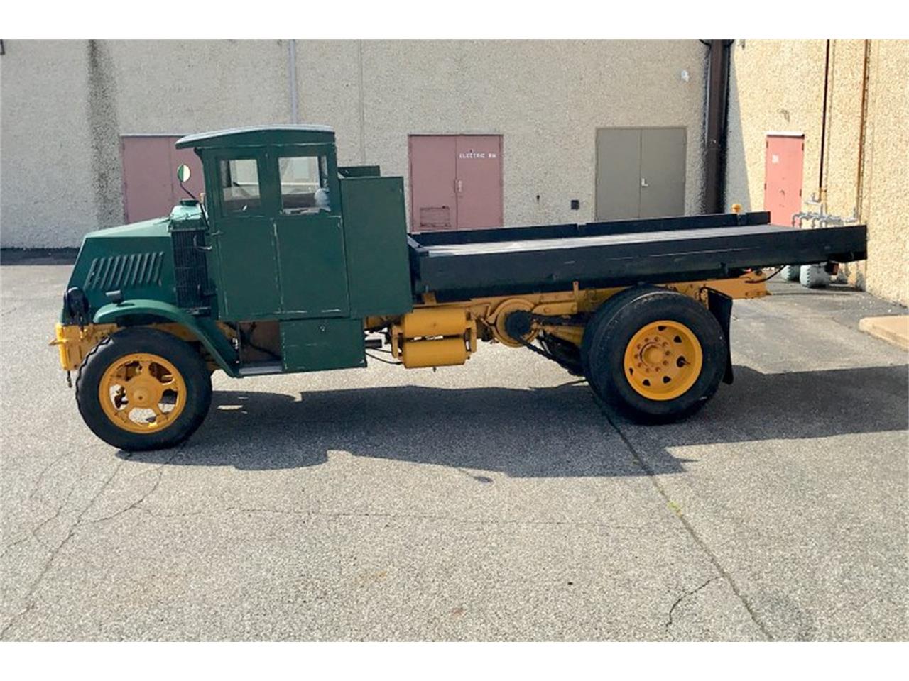 1924 Mack Truck