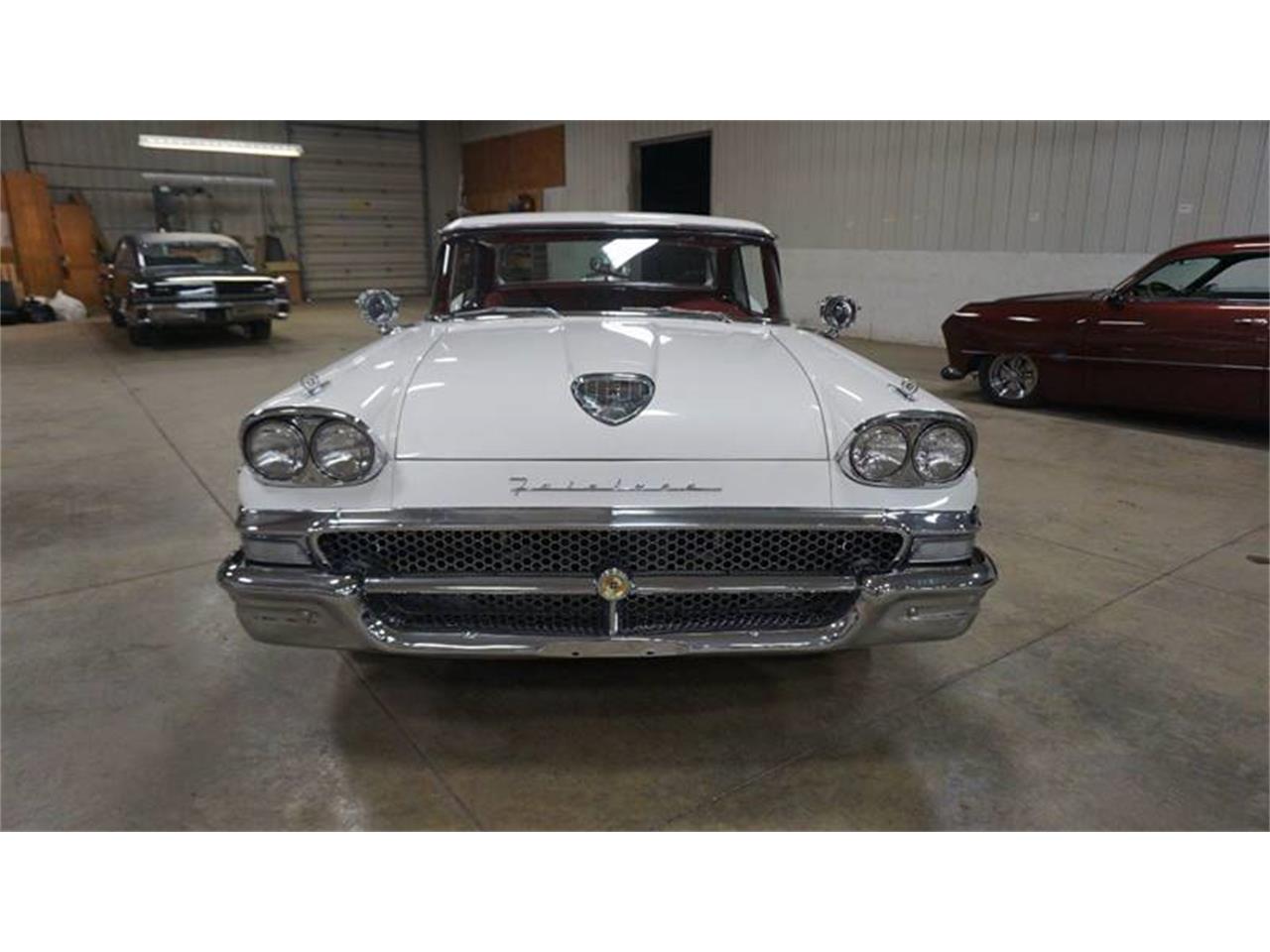 1958 Ford Skyliner
