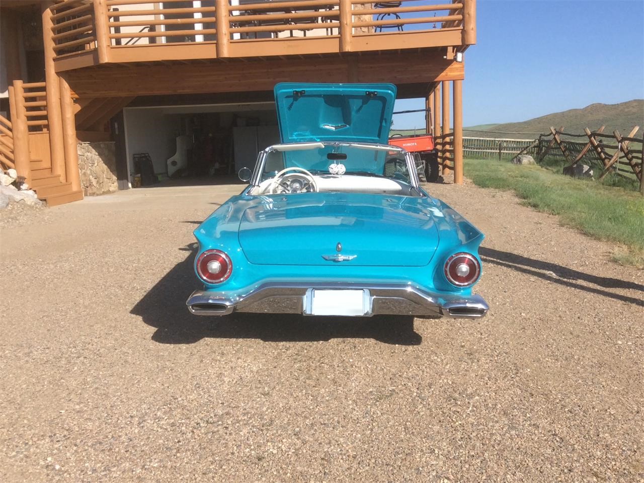 1957 Ford Thunderbird