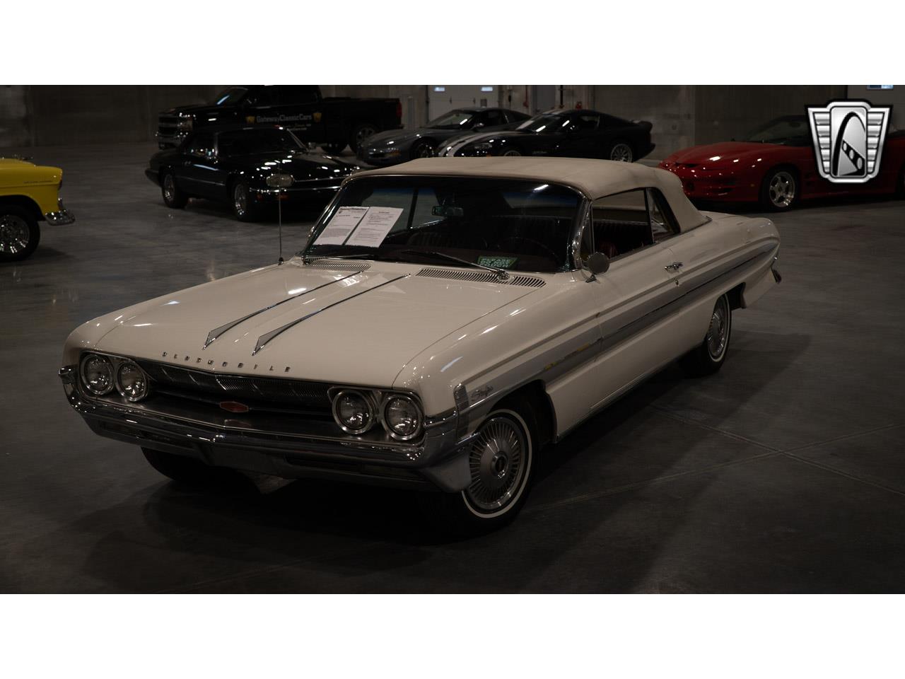 1961 Oldsmobile Starfire