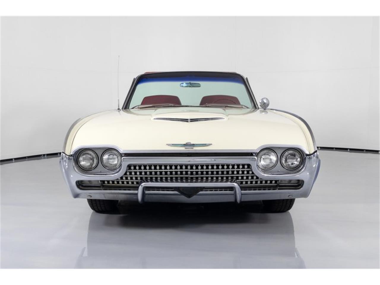 1962 Ford Thunderbird