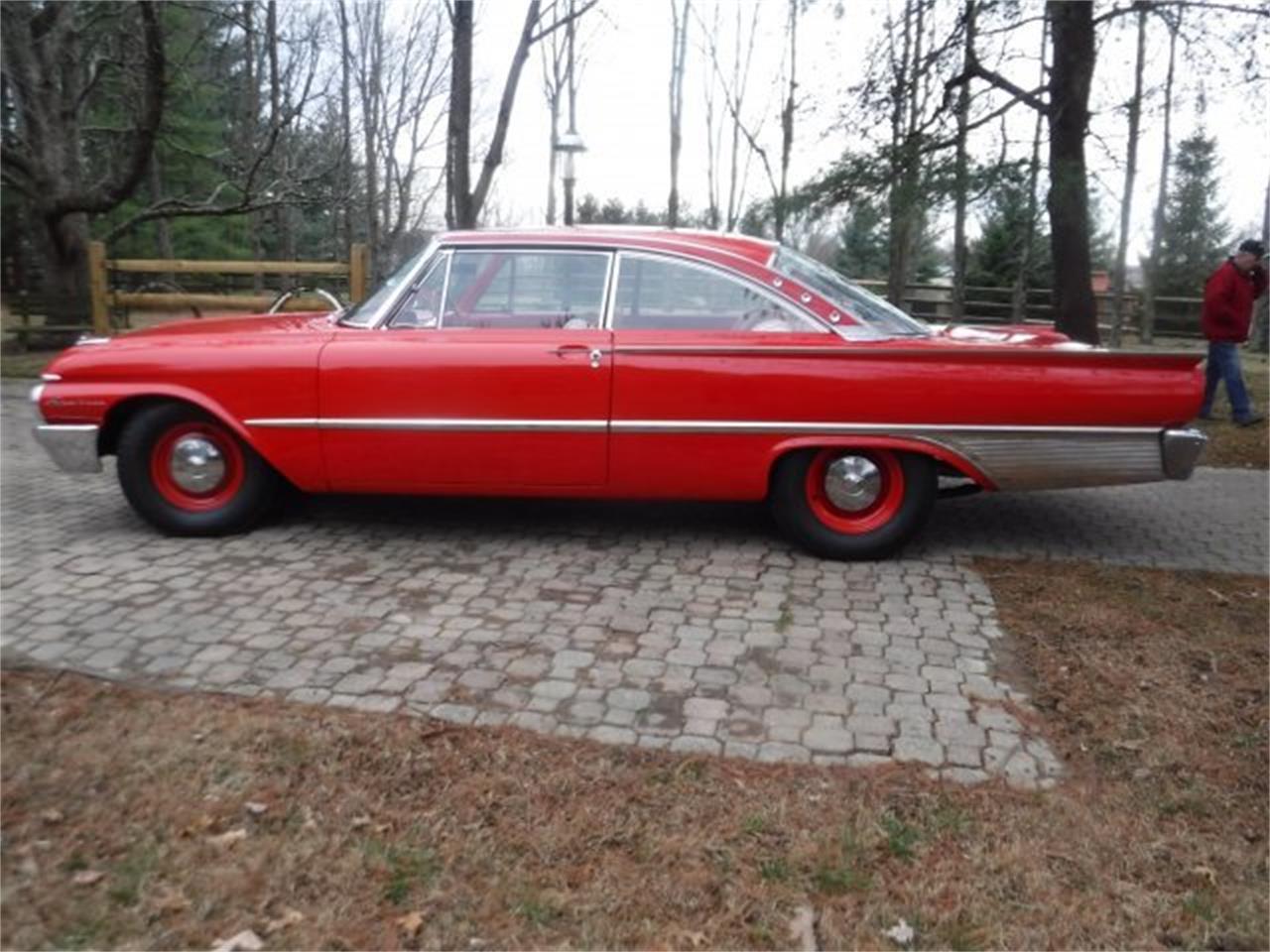 1961 Ford Starliner