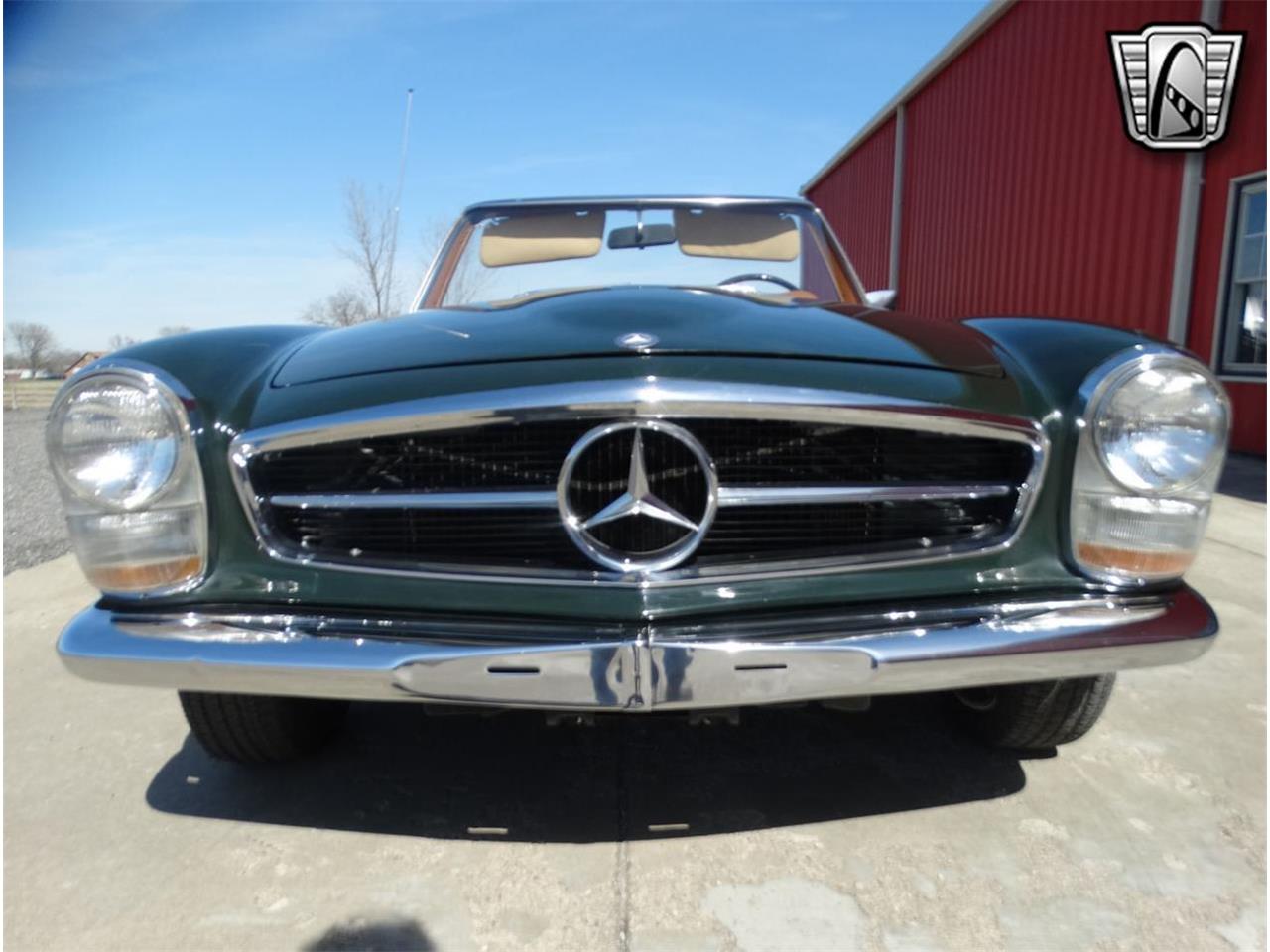 1969 Mercedes-Benz 280SL