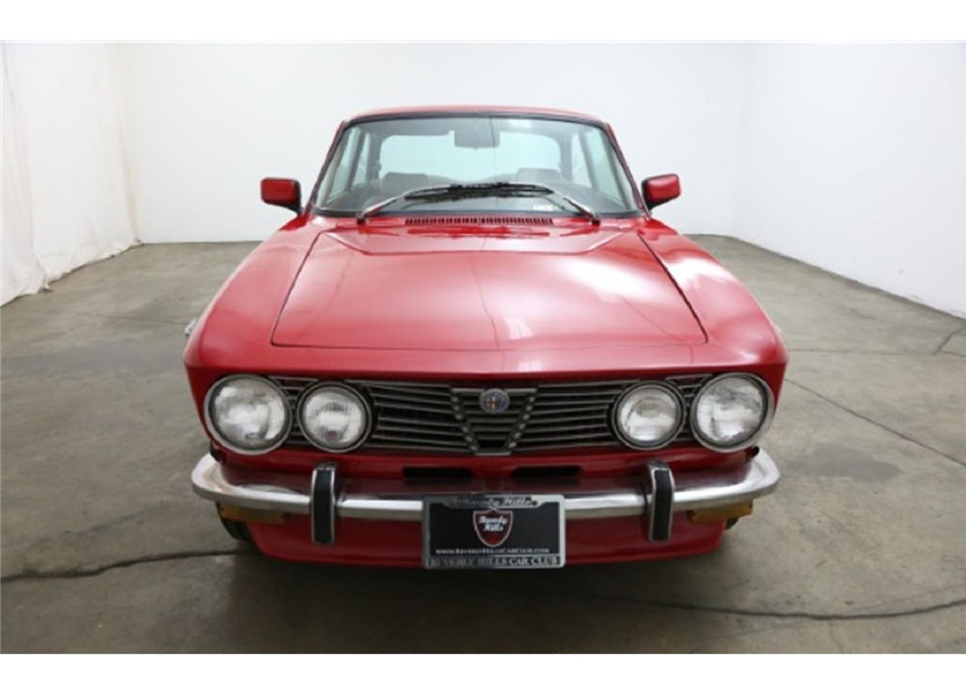 1974 Alfa Romeo 2000 GT