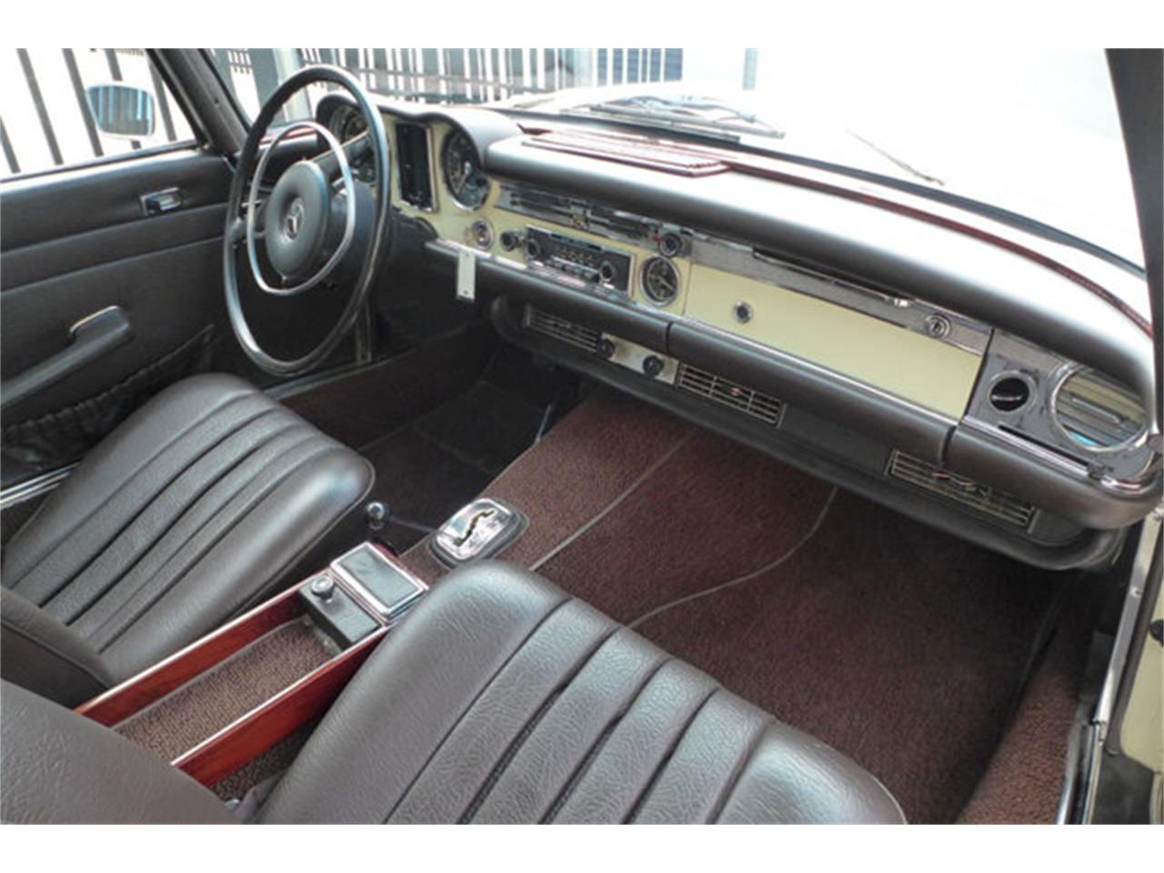 1971 Mercedes-Benz 280SL