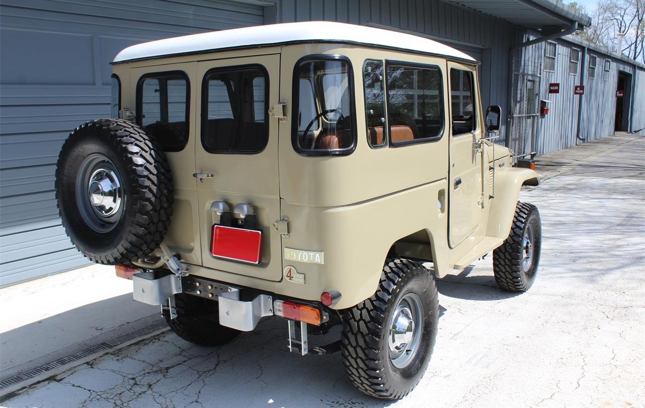 1974 Toyota Land Cruiser FJ