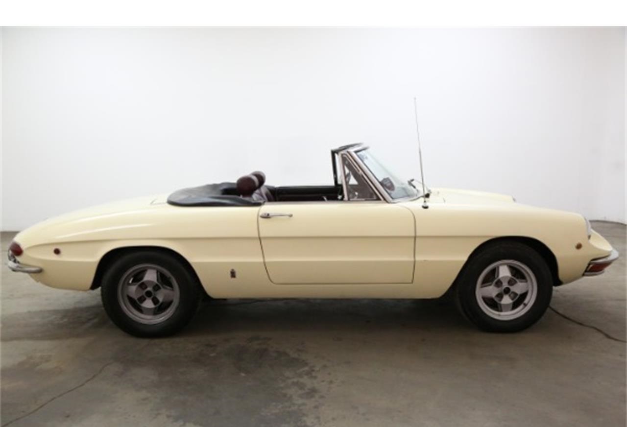 1969 Alfa Romeo Duetto