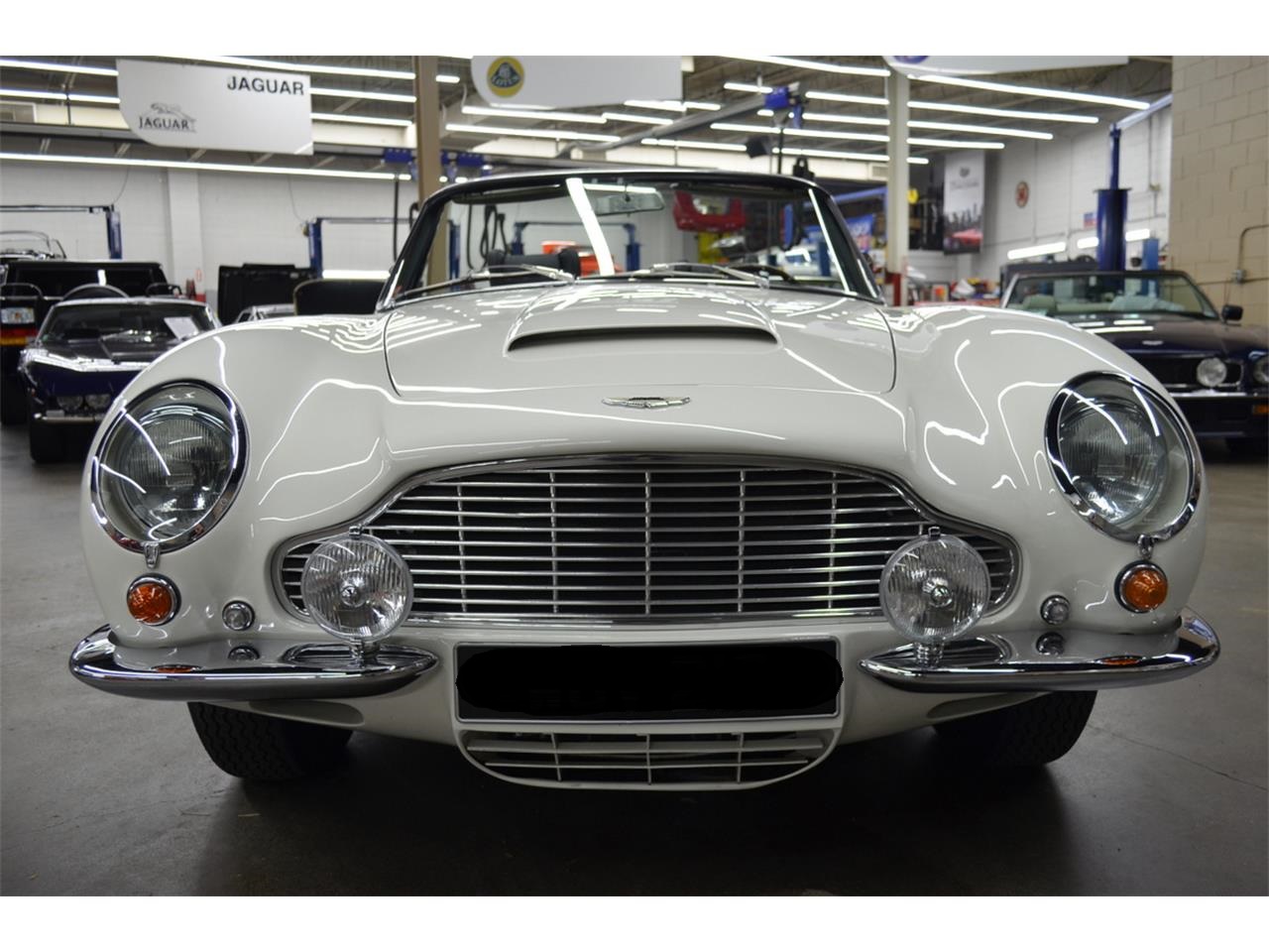 1969 Aston Martin DB6