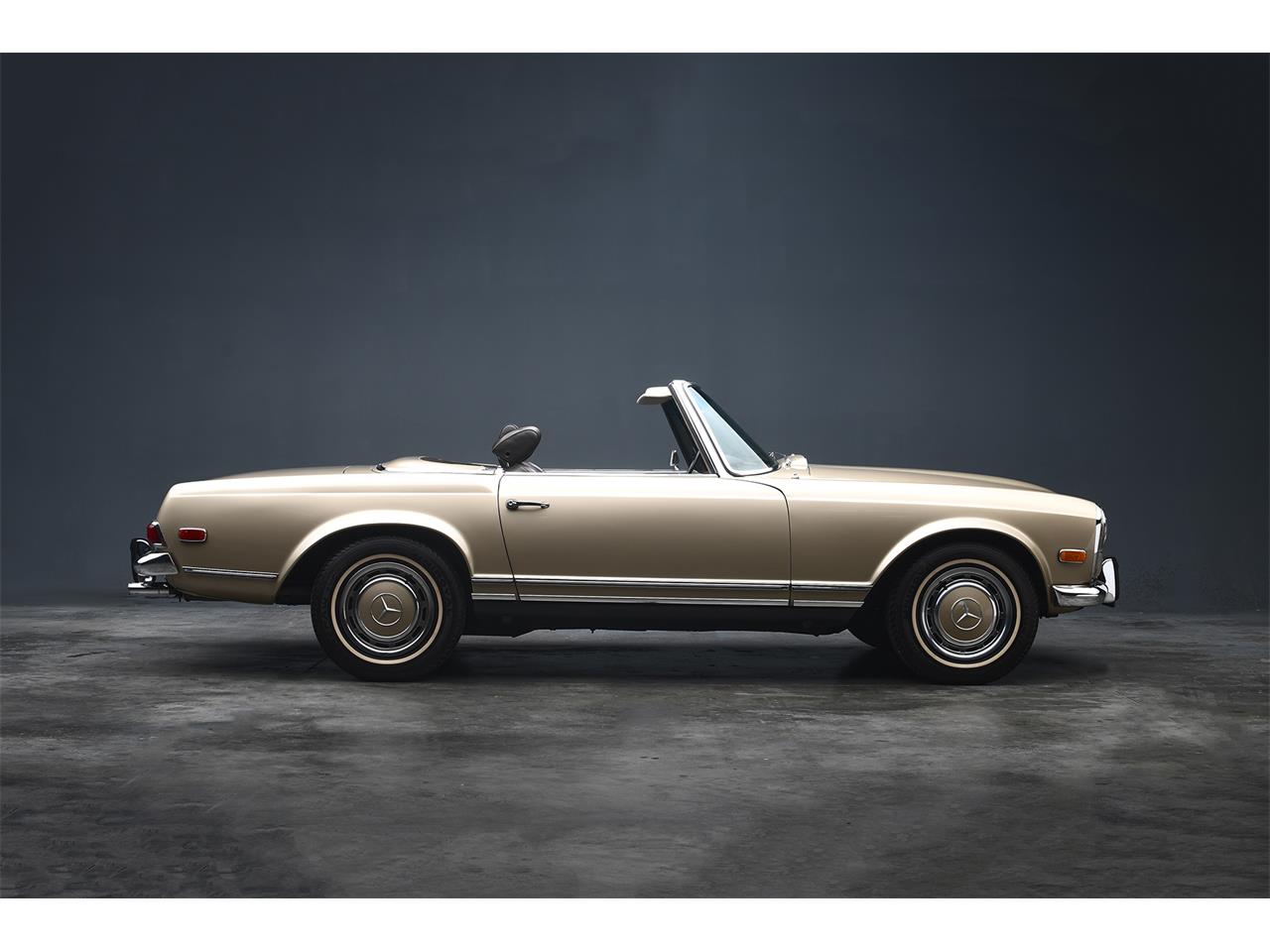 1969 Mercedes-Benz 280SL