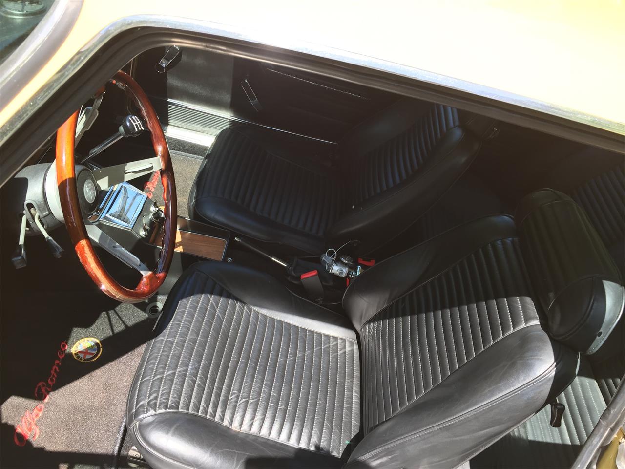 1974 Alfa Romeo 2000 GT