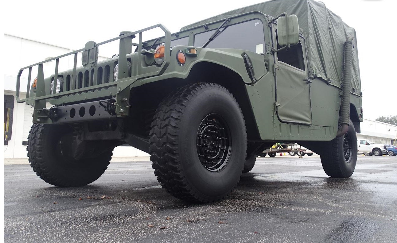 1985 AM General Hummer