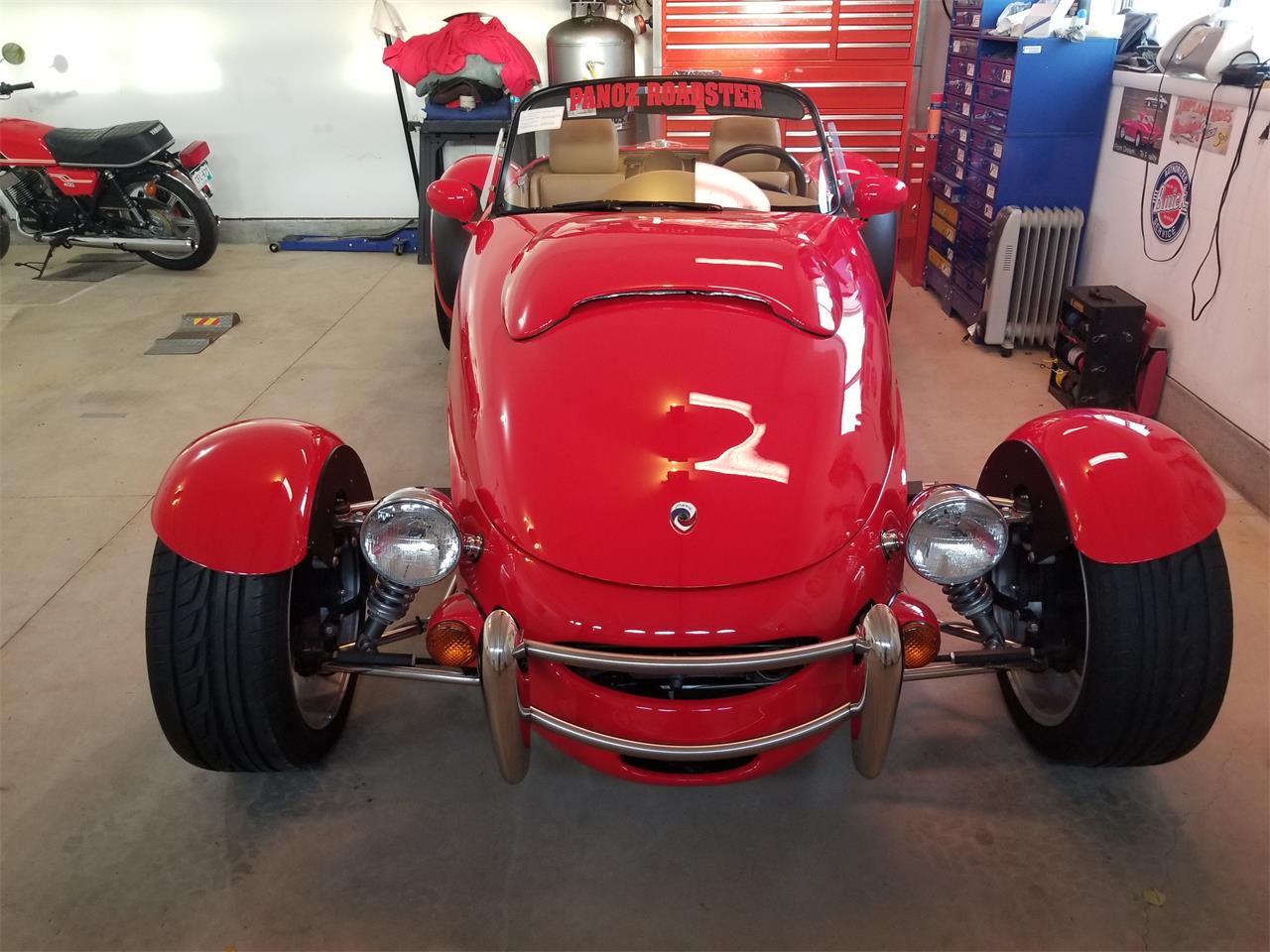 1997 Panoz AIV Roadster