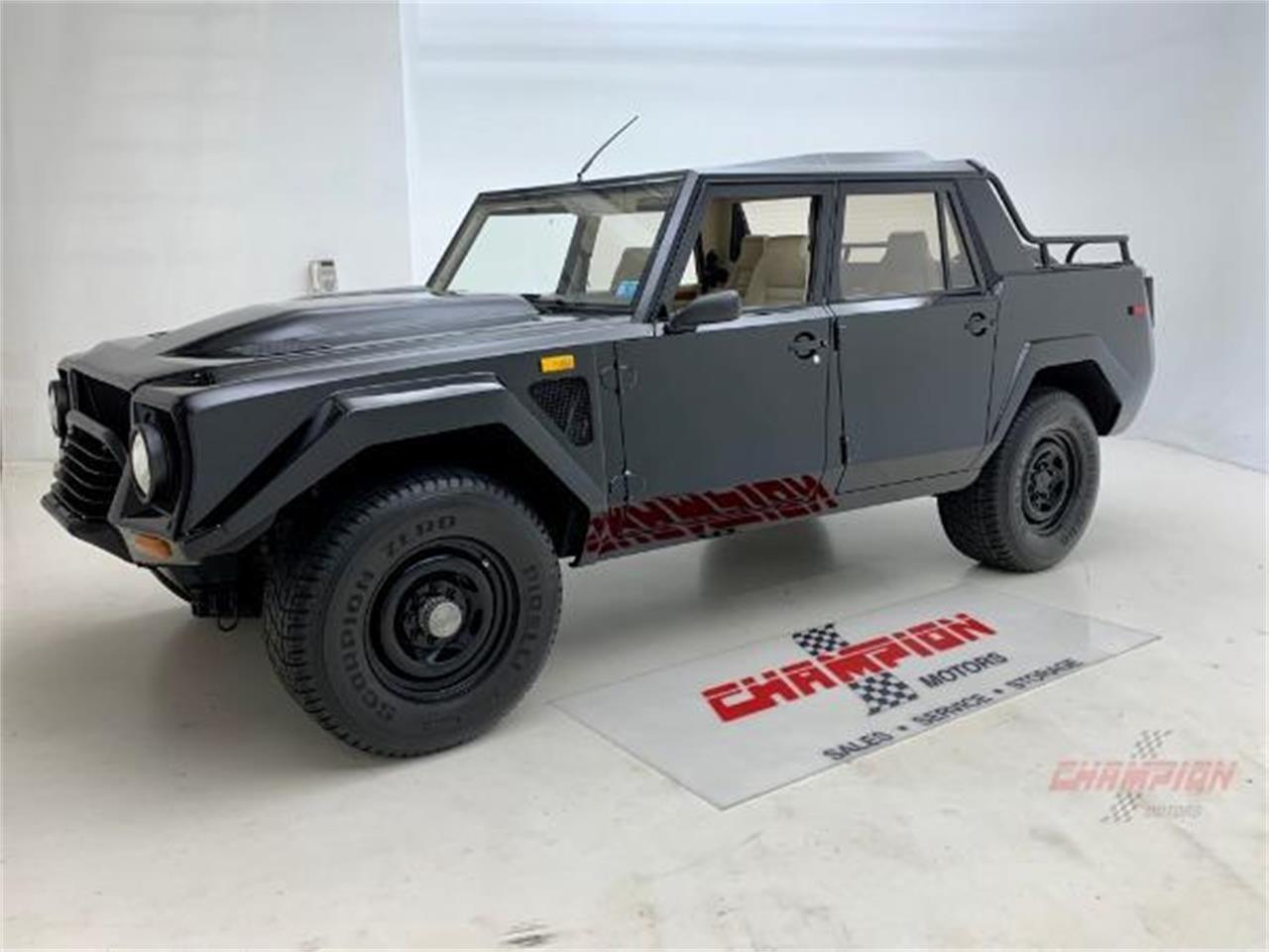 1989 Lamborghini LM002