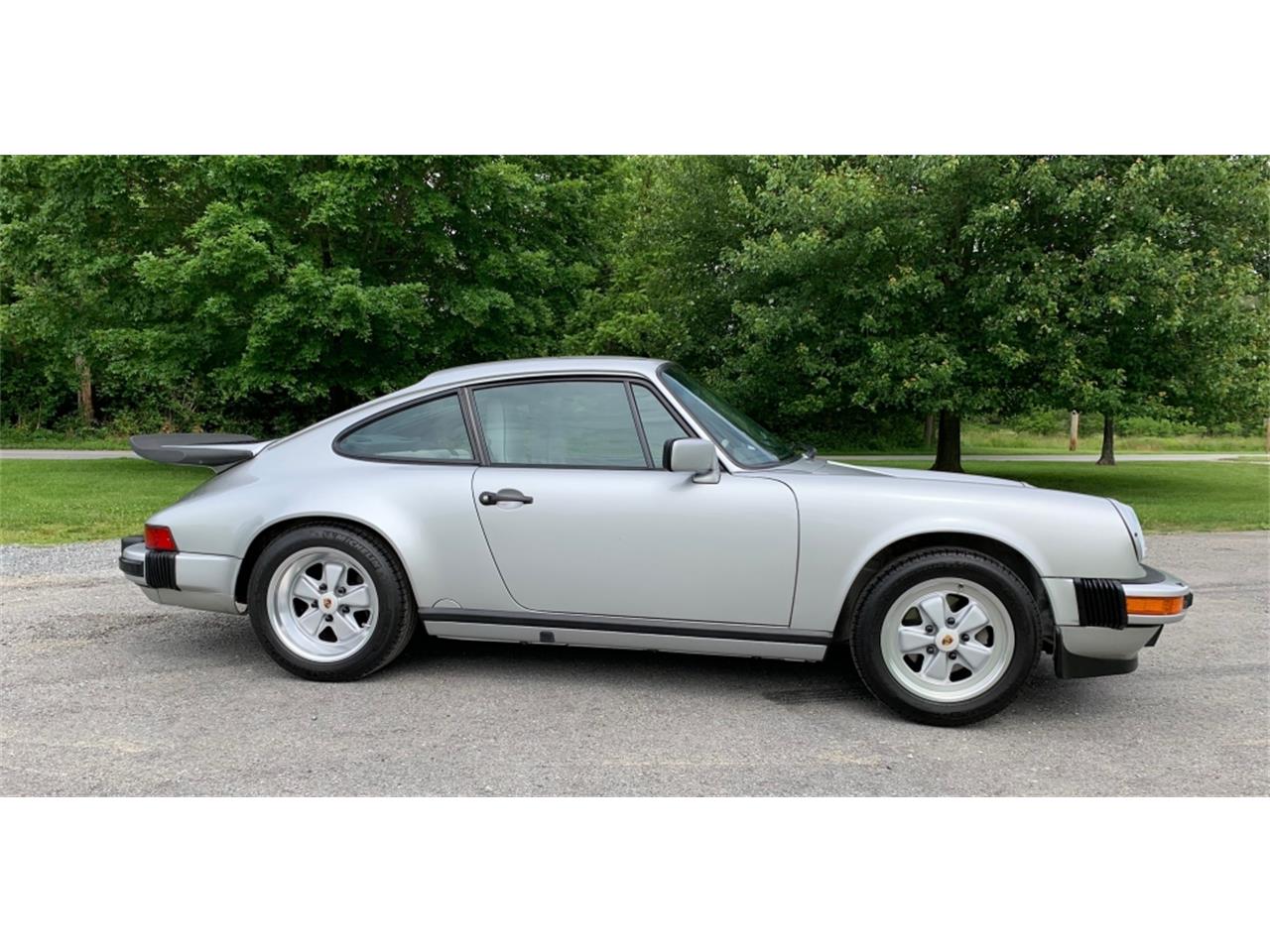 1989 Porsche Carrera