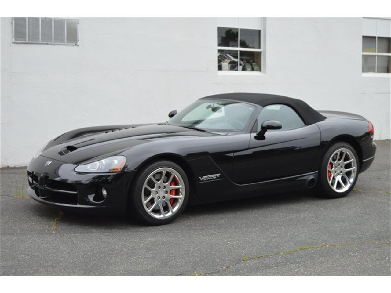 2004 Dodge Viper
