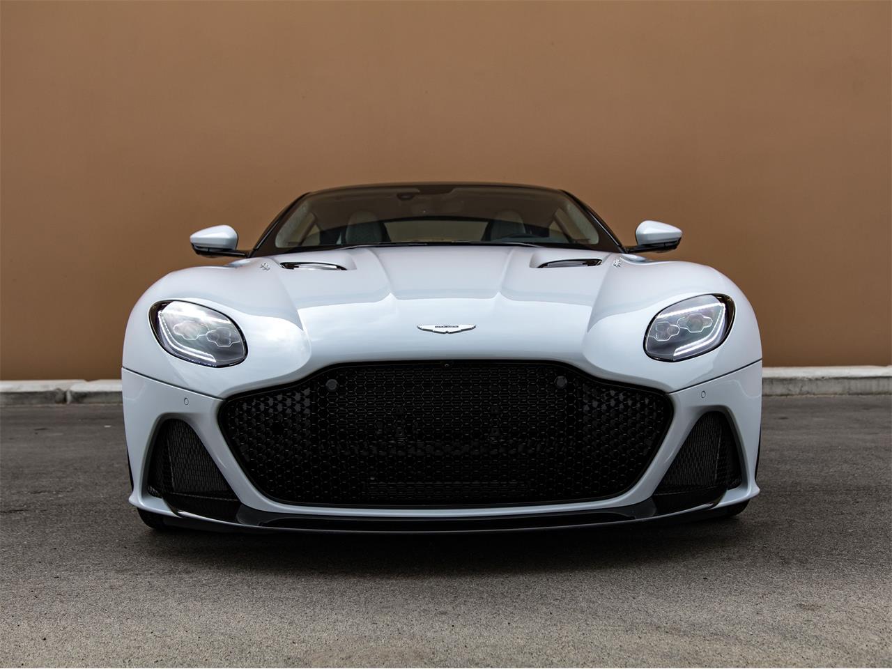 2019 Aston Martin DBS