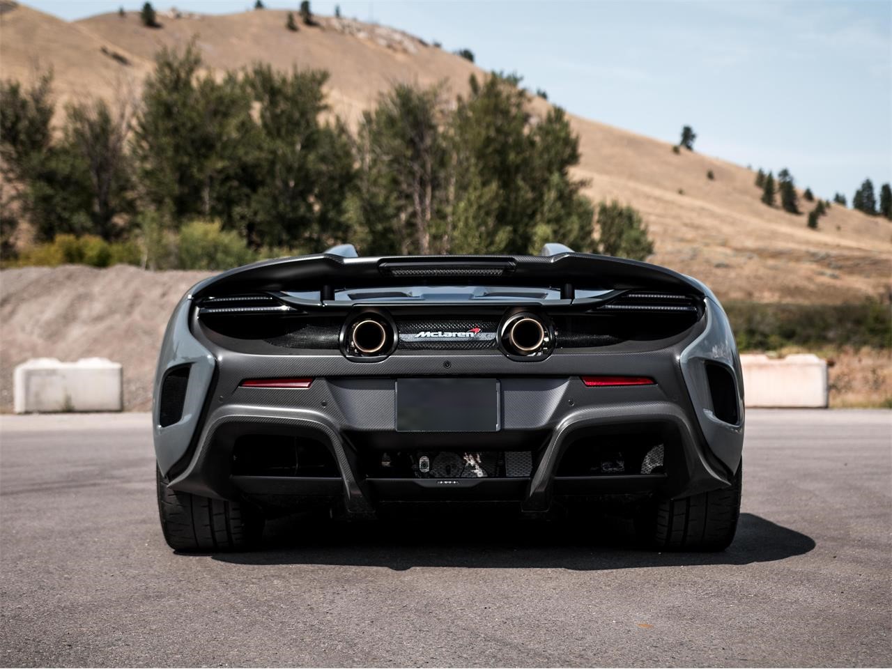 2016 McLaren 675LT