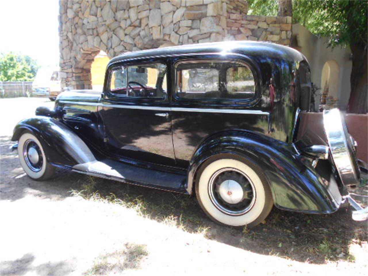 1934 Oldsmobile 2-Dr Sedan