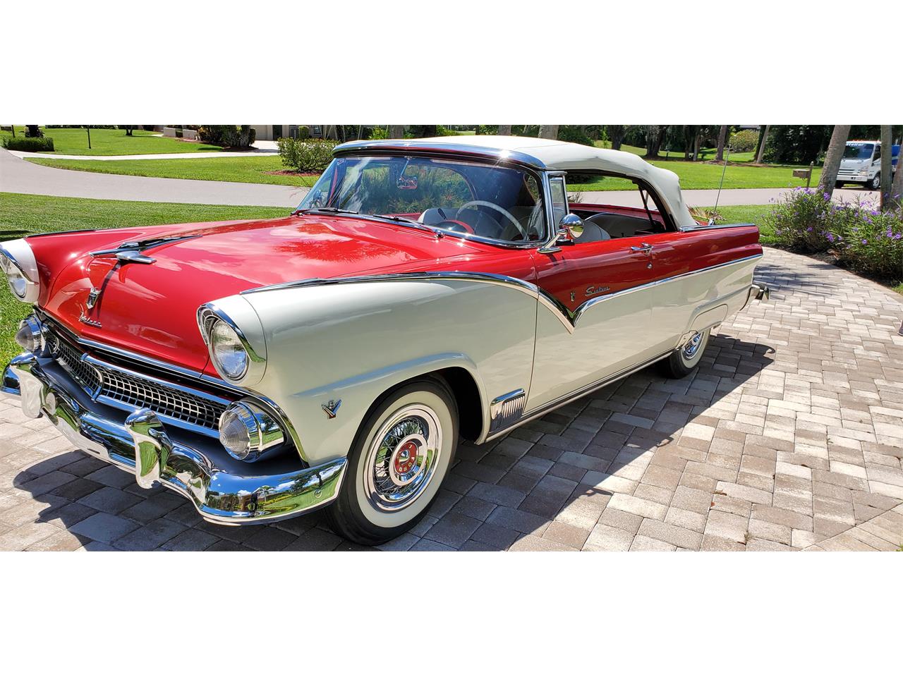 1955 Ford Fairlane Sunliner
