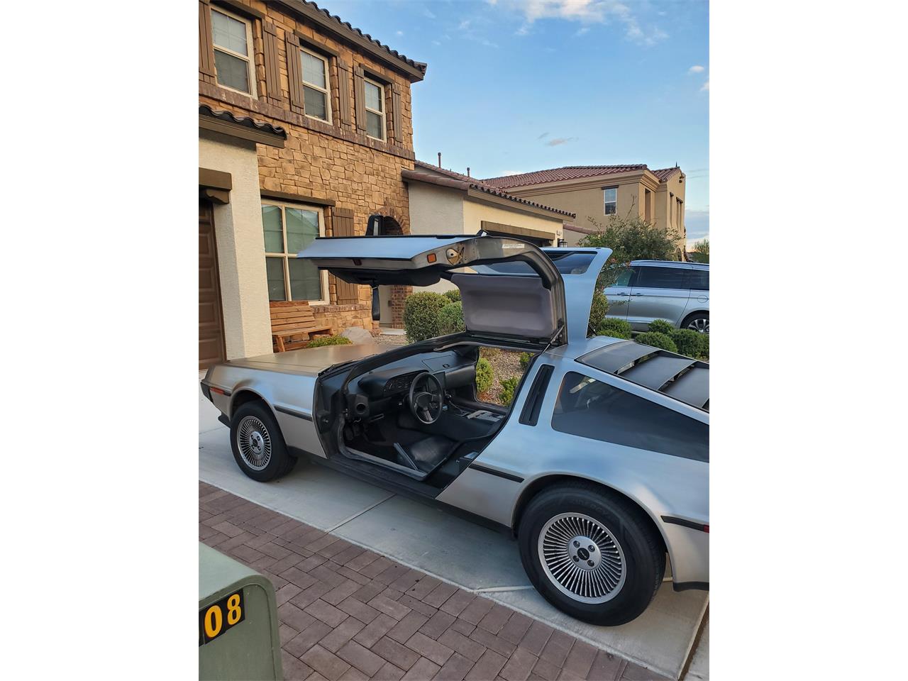 1981 DeLorean DMC-12