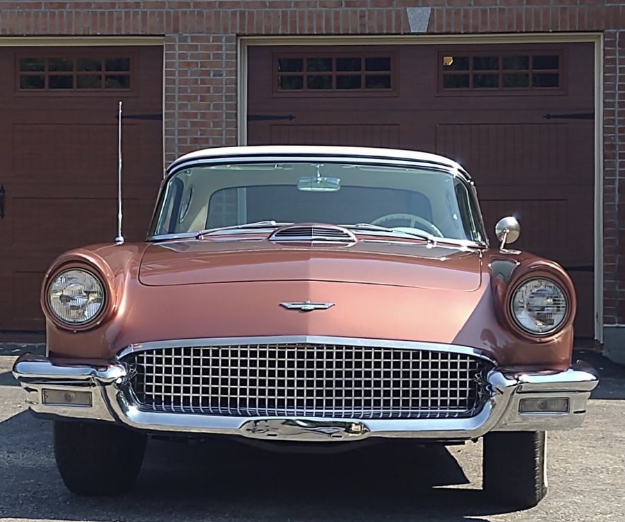1957 Ford Thunderbird
