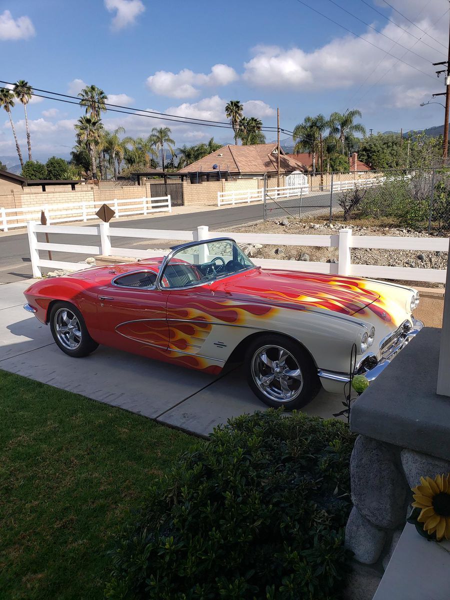 1961 Chevrolet Corvette Convertible