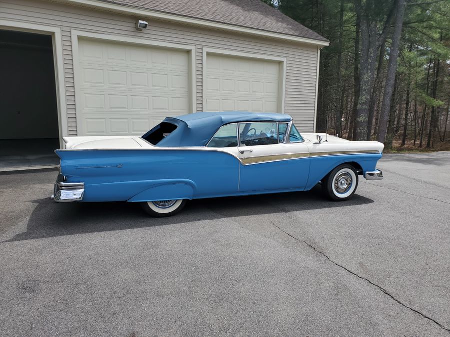 1957 Ford Fairlane 500 Convertible