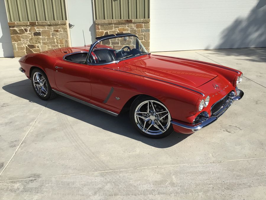 1962 Chevrolet Corvette Roadster Restomod