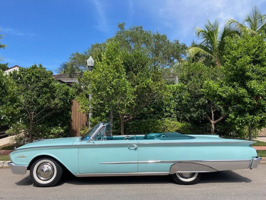 1960 Ford Sunliner Convertible