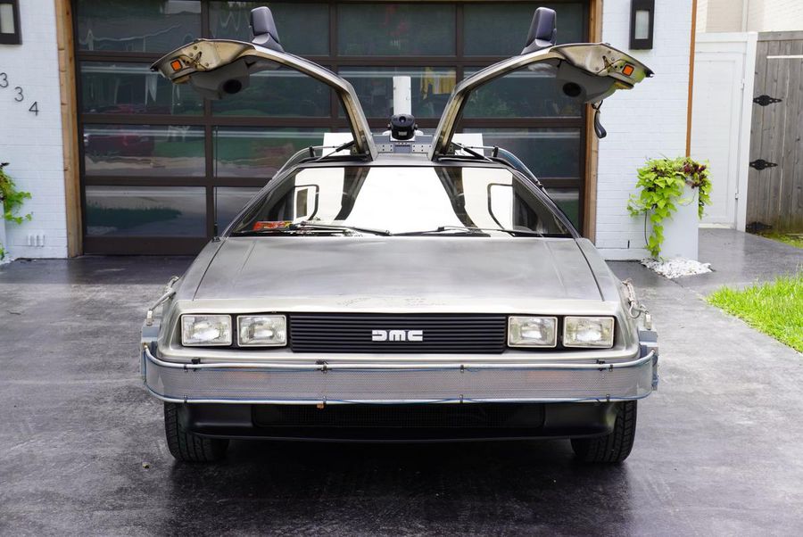 1981 DeLorean DMC-12 2 Door