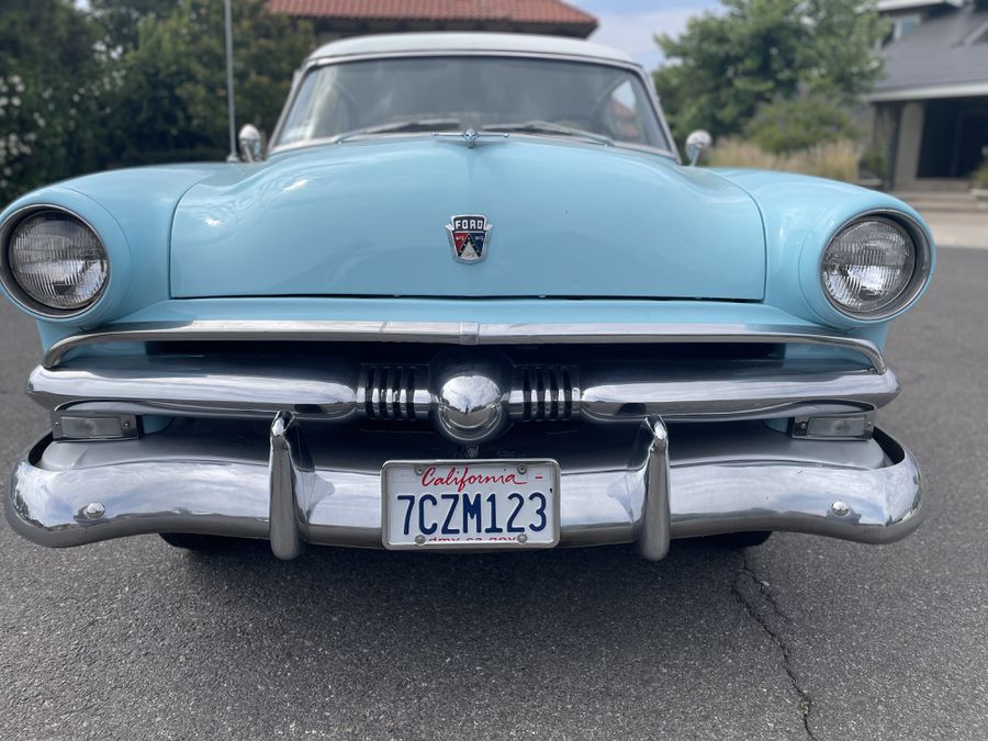 1953 Ford Victoria With Continental  Kit