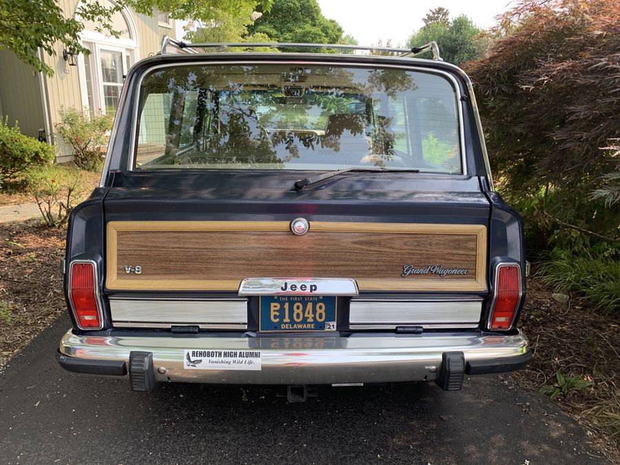 1991 Jeep Grand Wagoneer SUV