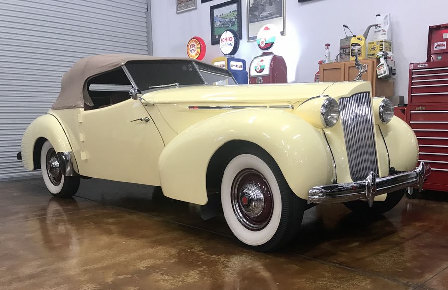 1939 Packard 1701 Convertible Darrin