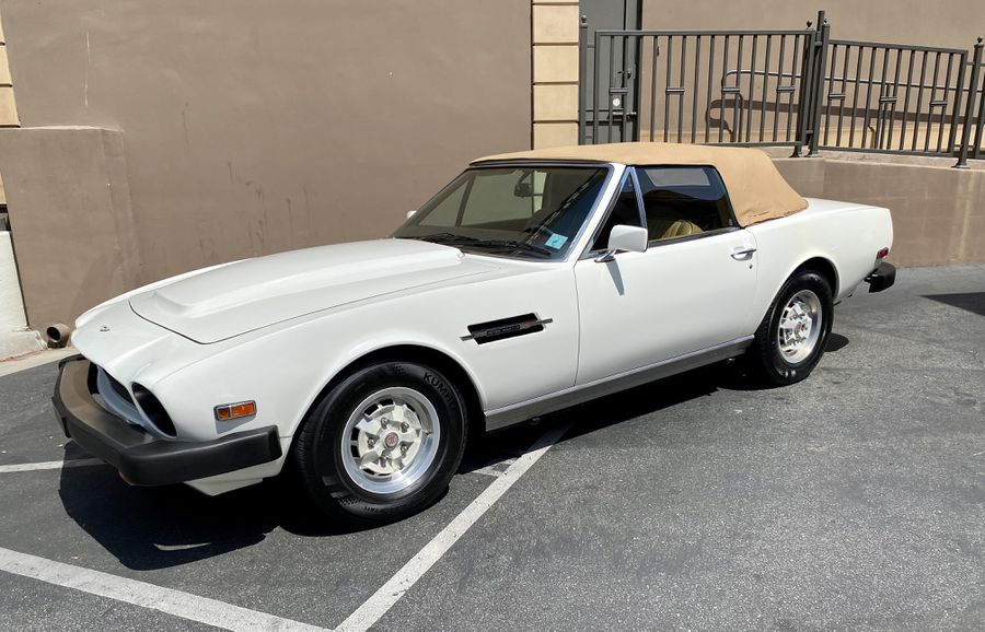 1982 Aston Martin V8 Volante