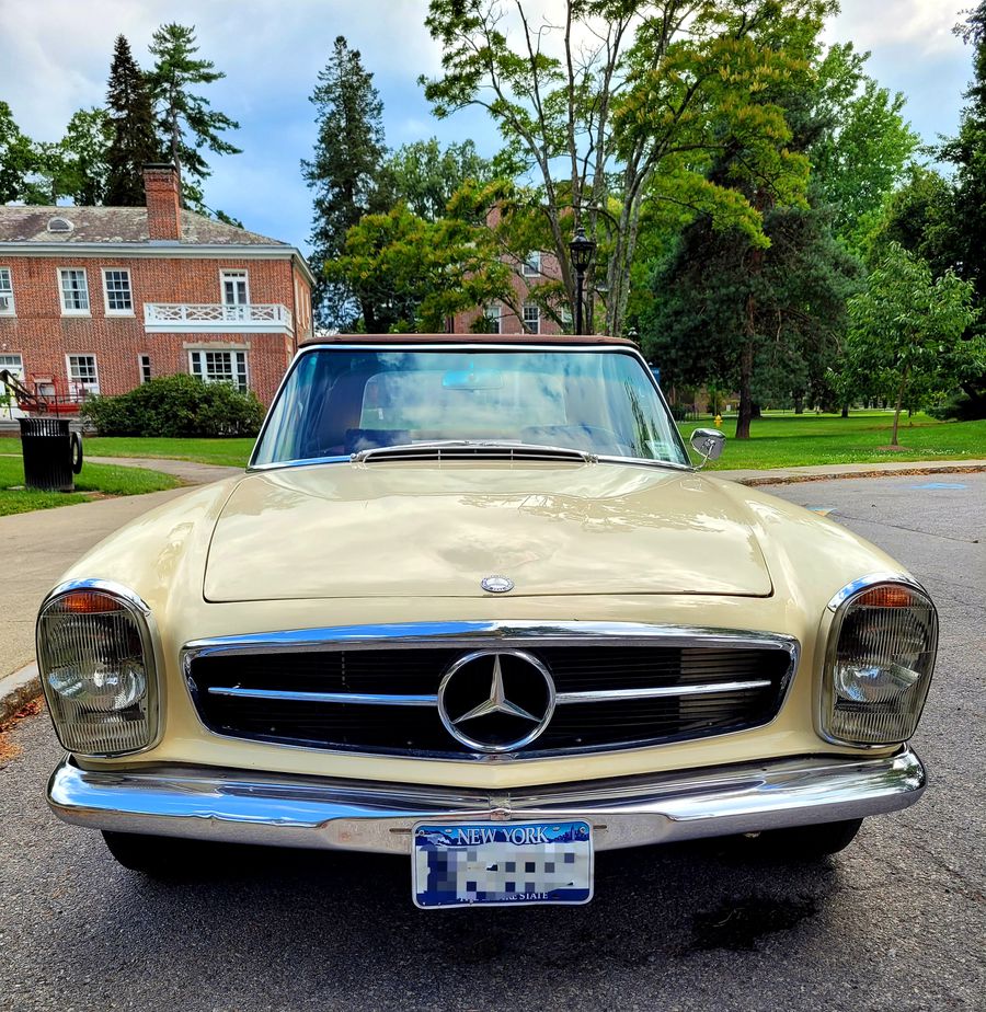 1965 Mercedes-Benz 230SL