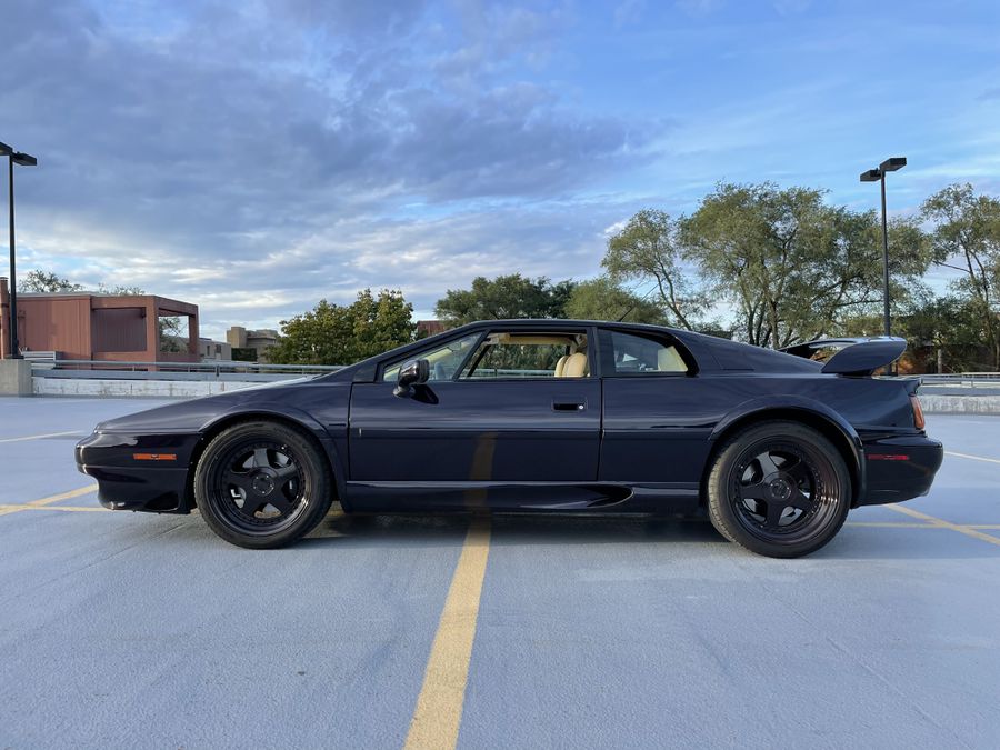 1999 Lotus Esprit Base V8