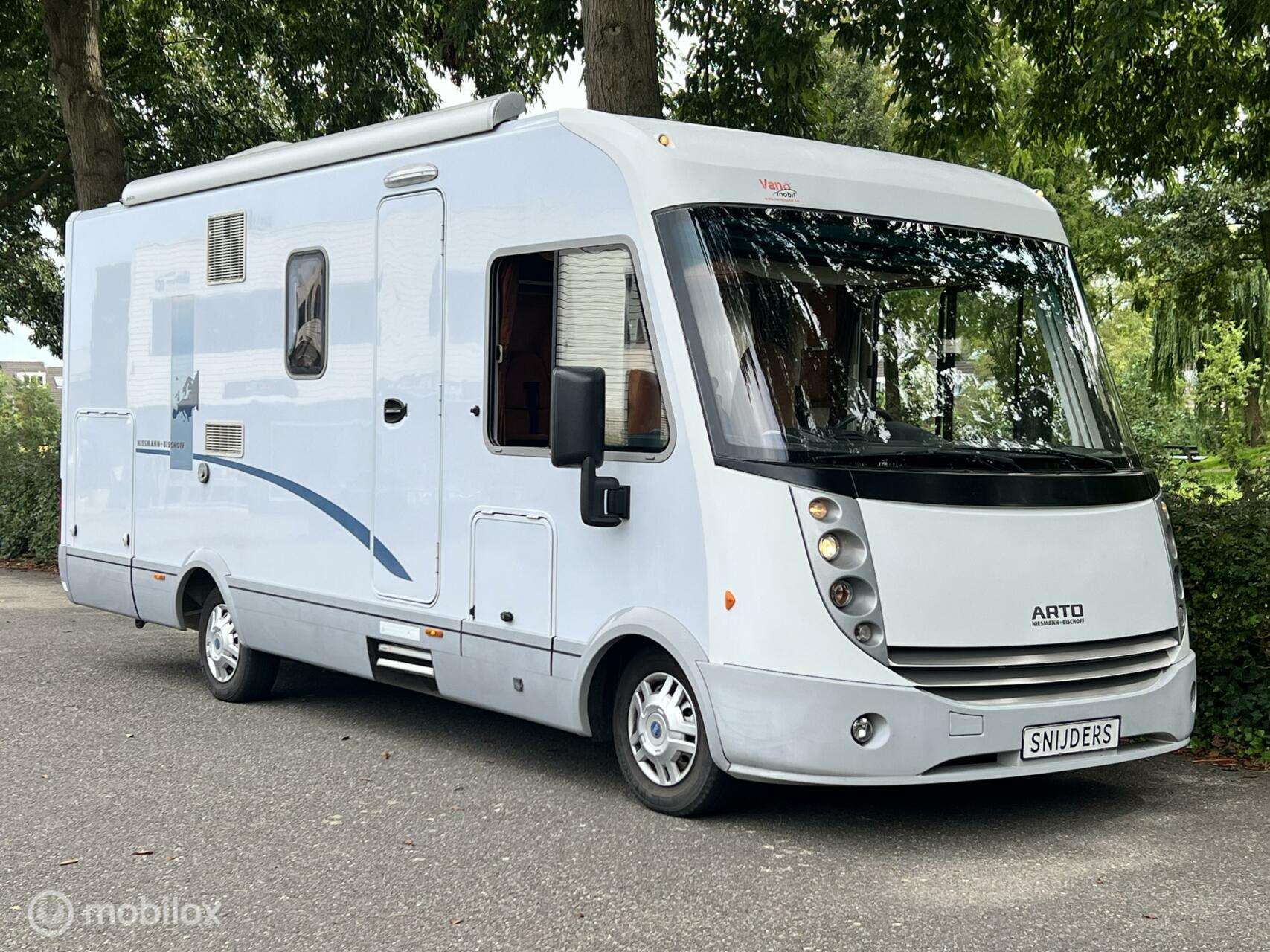 2007 Niesmann+Bischoff  Arto 64