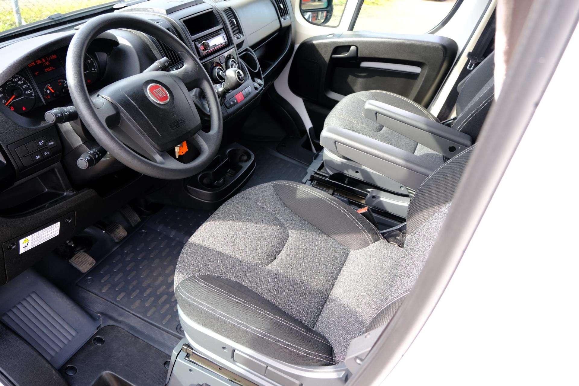 2021 Carado  V132 Half-Integraal|Airco|Garage|Dwarsbed|4 zitpla