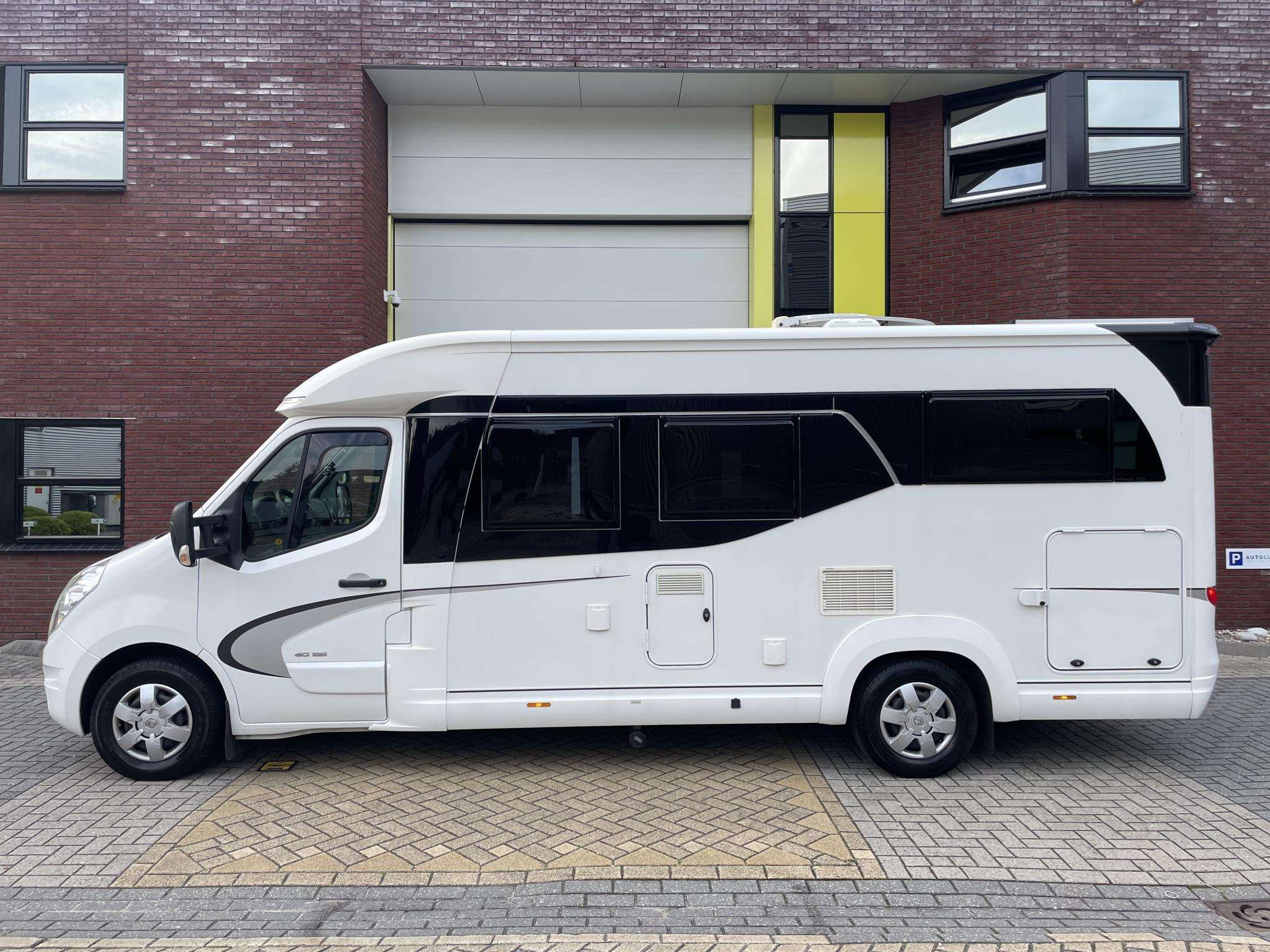 2013 Hobby  65 GE PREMIUM ENKELE BEDDEN/ TV/ SCHOTEL OYSTER/ L