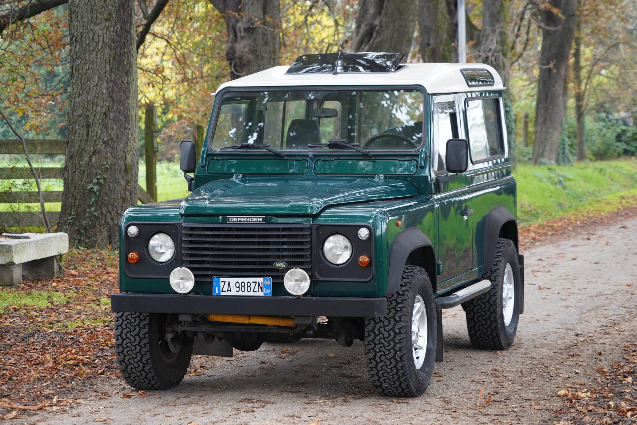 1997 Land Rover 90 / Defender 90 (Euro Spec) 