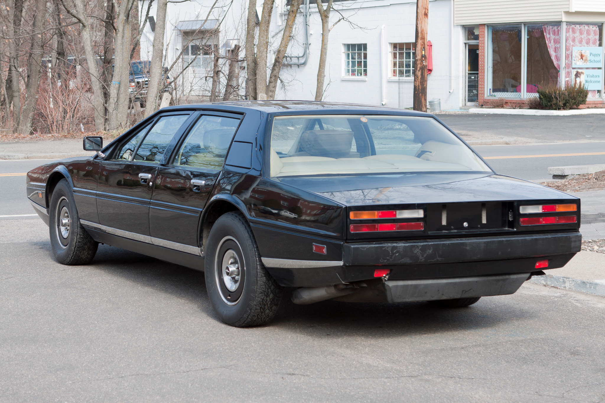 1981 Aston Martin Lagonda 