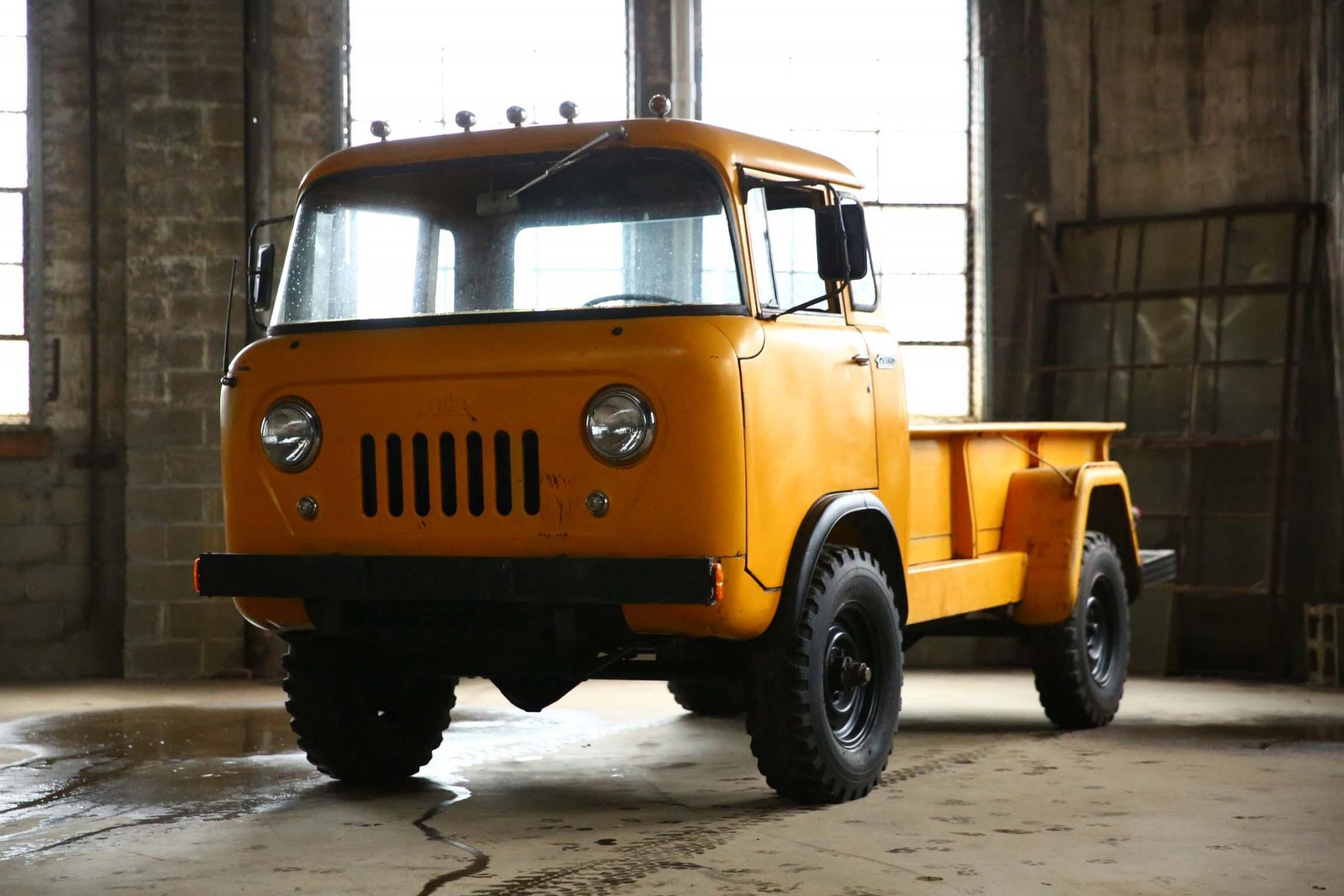 1961 Jeep Forward Control 