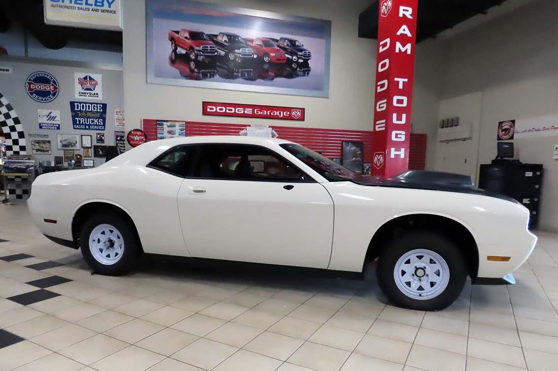 2010 Dodge Challenger (non-SRT, 2009-2023) 