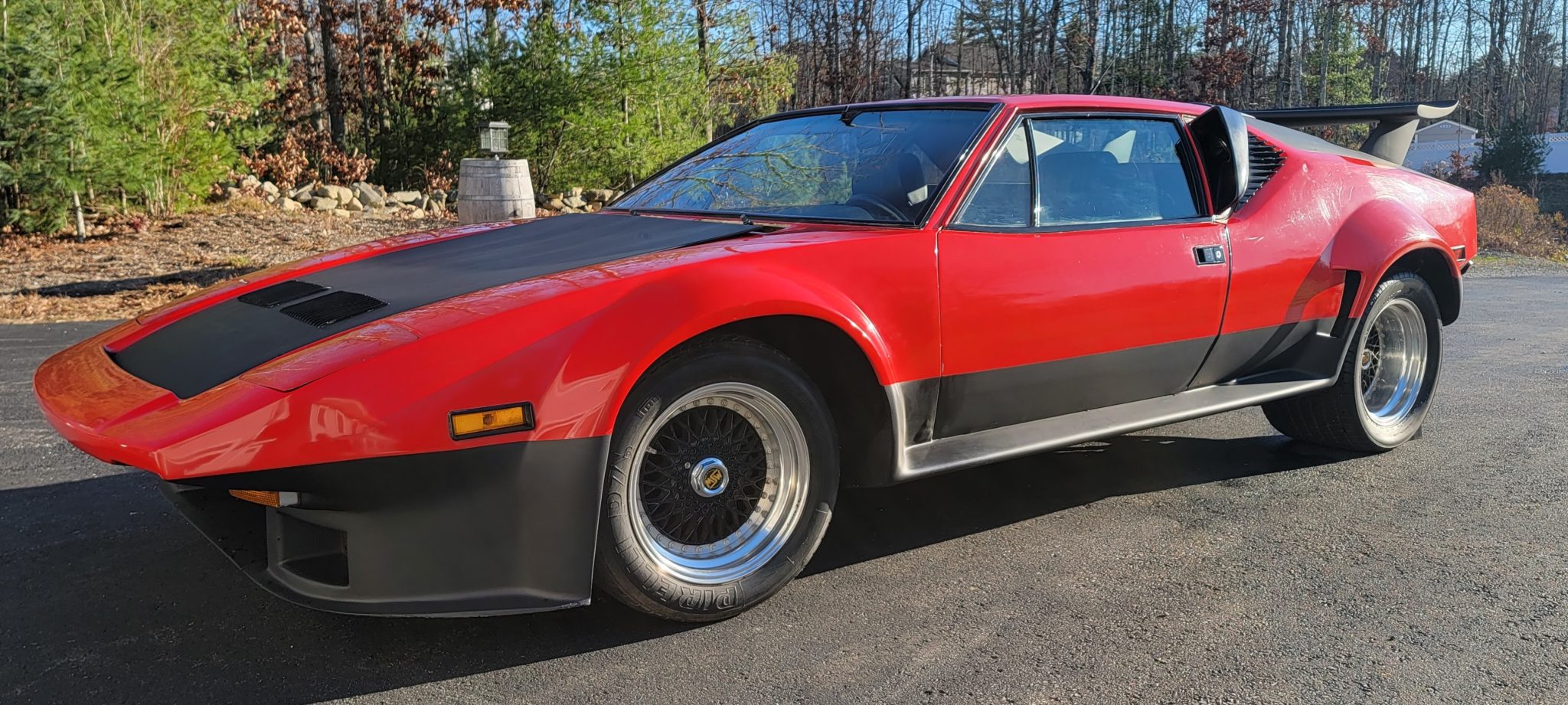 1974 DeTomaso Pantera 